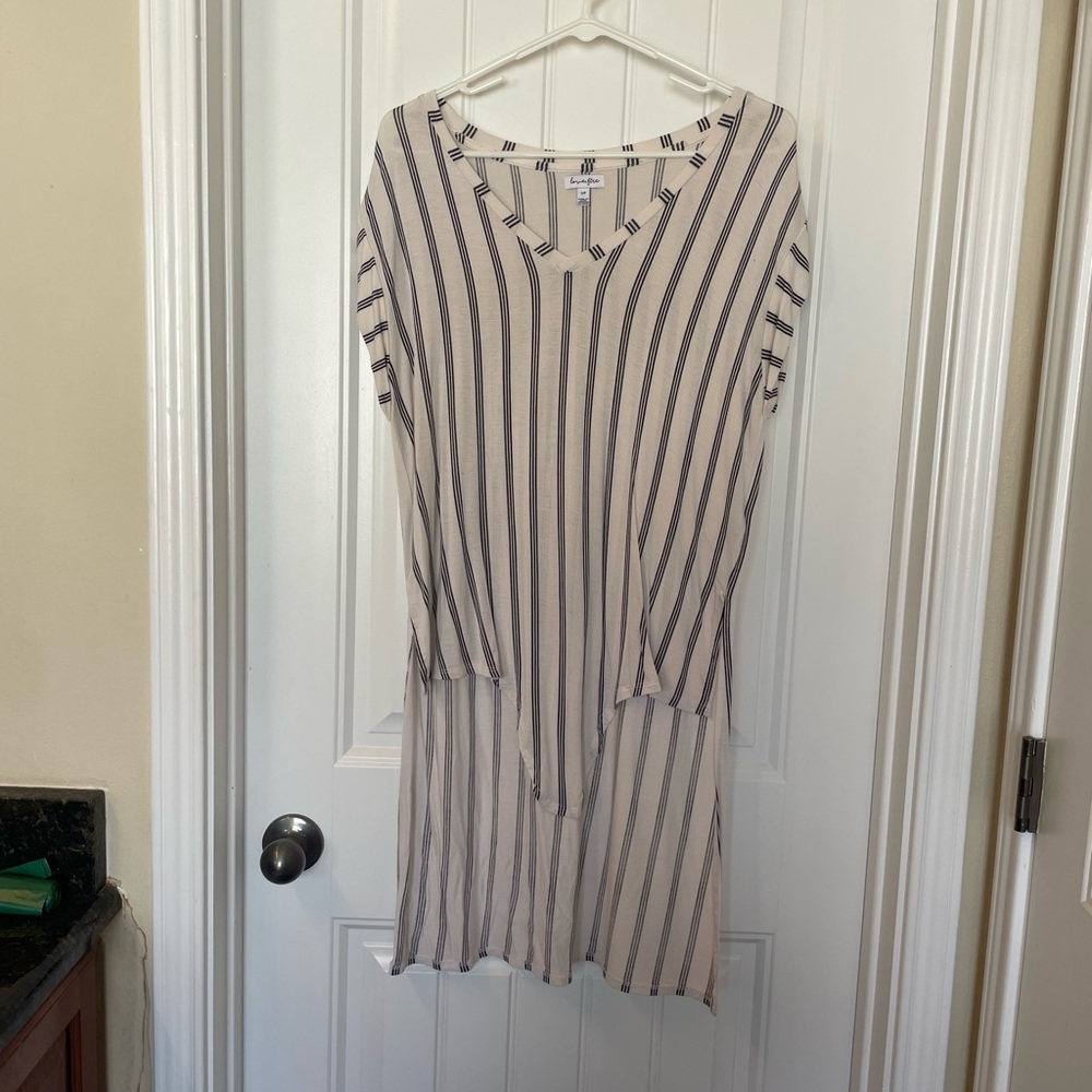 White with navy stripes high low shirt size small worn once fits tts